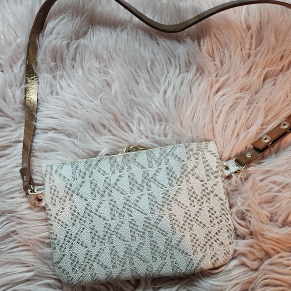 Michael Kors ML fanny pack white pull chain - Picture 2 of 4